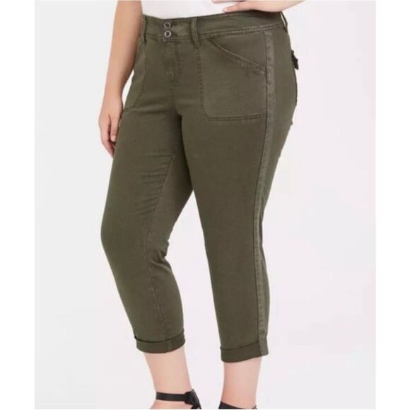 ✨Torrid Aviator Utility Crop Sz 14 Pants Army Green✨ - Picture 2 of 11